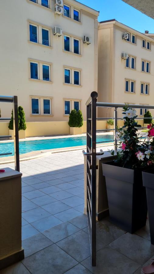 Anja & Ogo Apartments With Pool _ Петровац Экстерьер фото